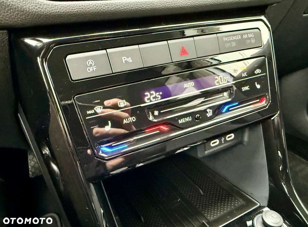 Volkswagen T-Cross 1.0 TSI Life Plus - 16