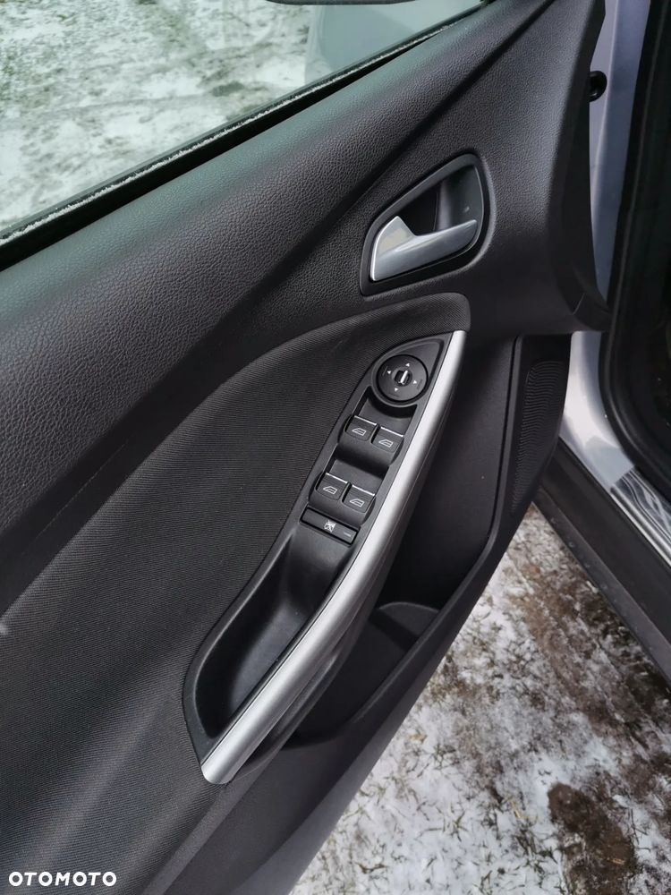 Ford Focus 1.0 EcoBoost Start-Stopp-System Trend - 12