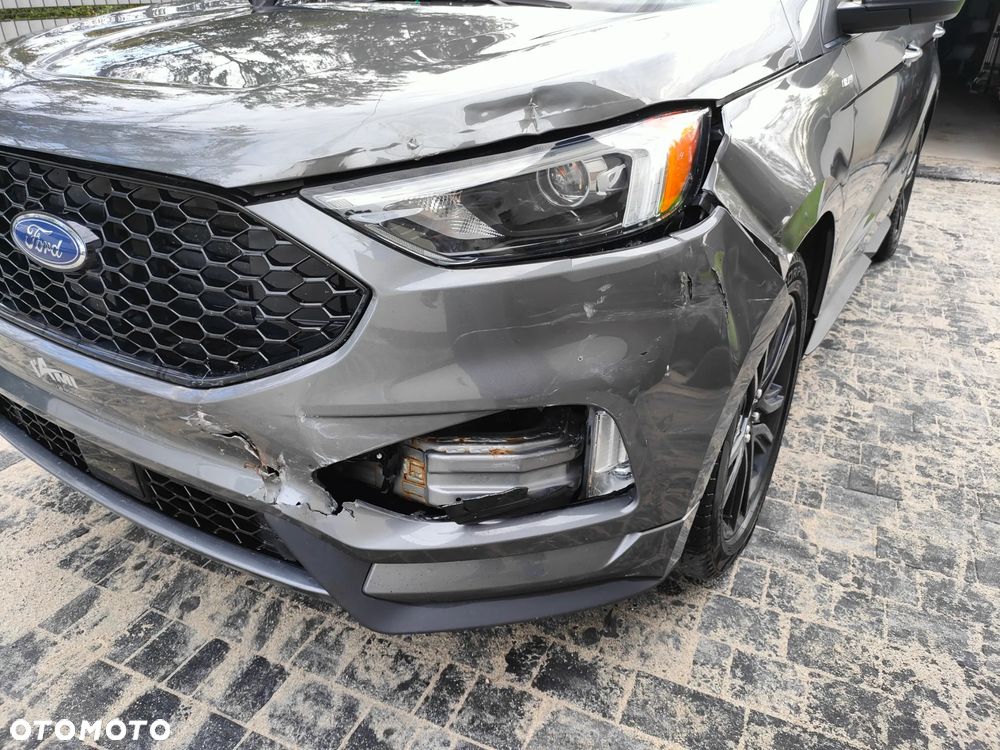 Ford Edge - 10