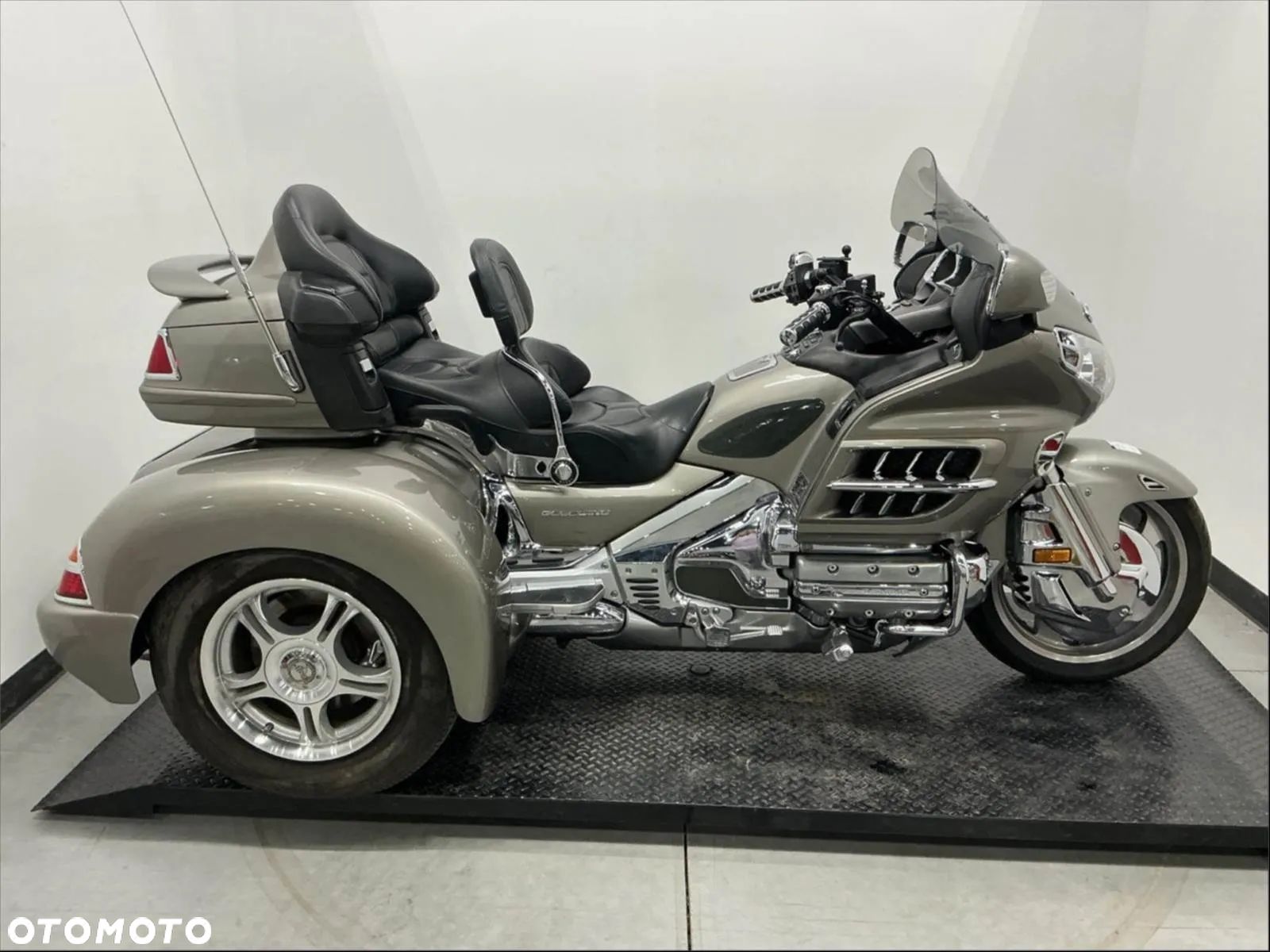 Honda GL - 1
