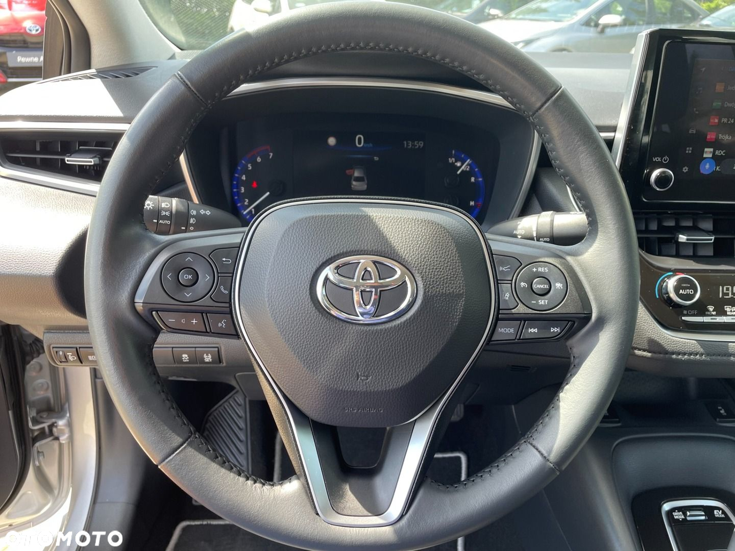 Toyota Corolla - 11