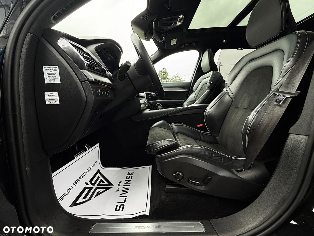 Volvo XC 90 T8 AWD Recharge Geartronic RDesign Edition - 17