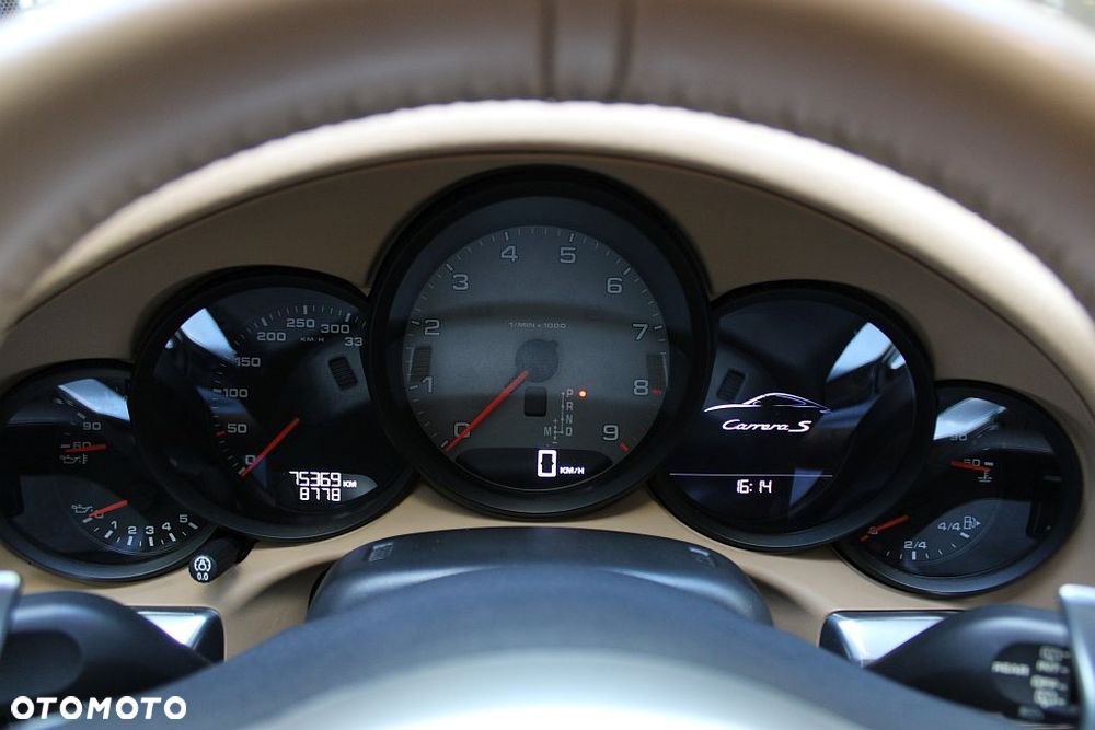 Porsche 911 Carrera S PDK - 21