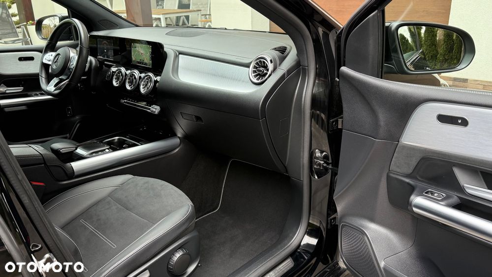 Mercedes-Benz Klasa B 250 e PHEV AMG Line 8G-DCT - 21