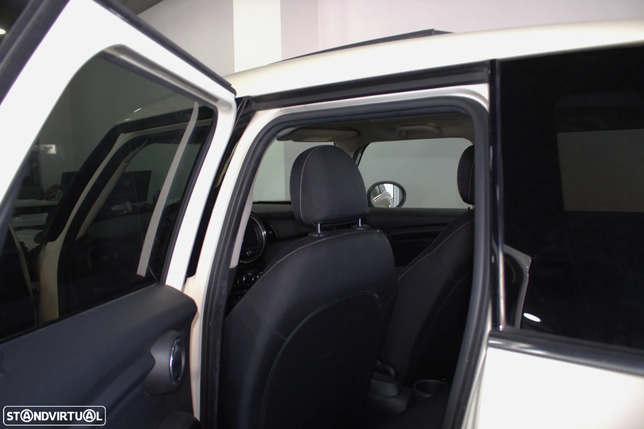 MINI 5 Portas One - 19