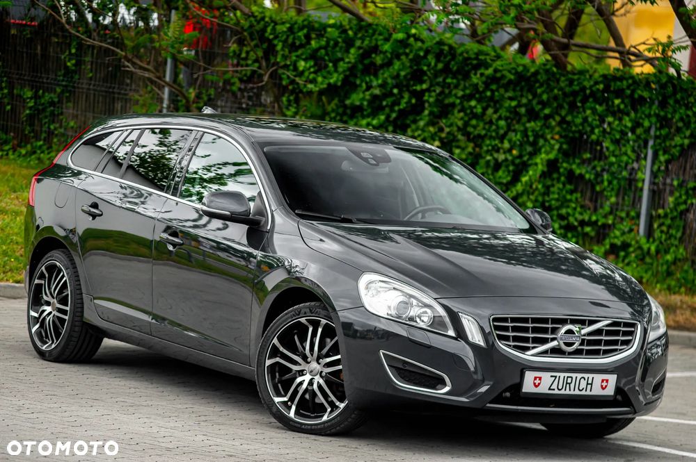 Volvo V60 D5 Geartronic Kinetic - 11