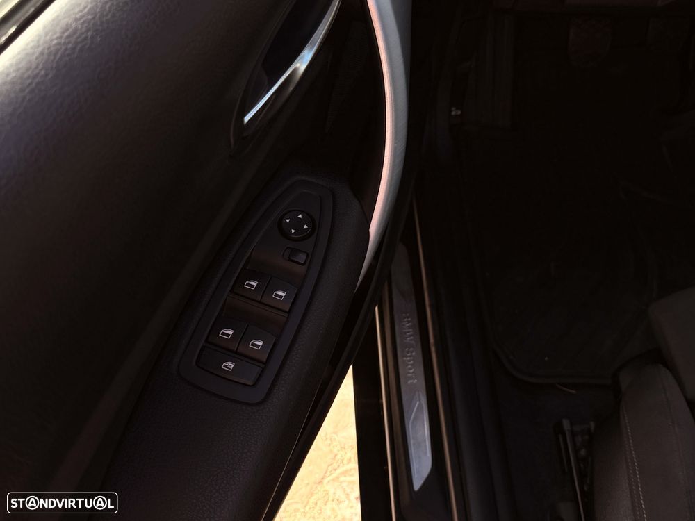 BMW 116 i Sport Line - 32