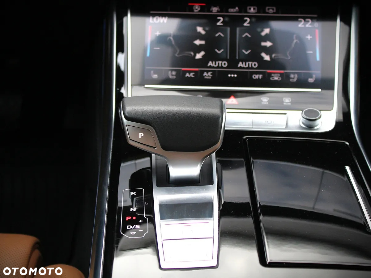 Audi A8 - 14