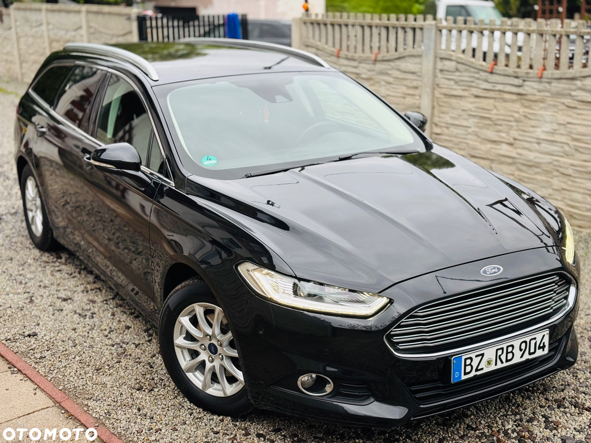Ford Mondeo Turnier 2.0 TDCi ECOnetic Start-Stopp Titanium - 4