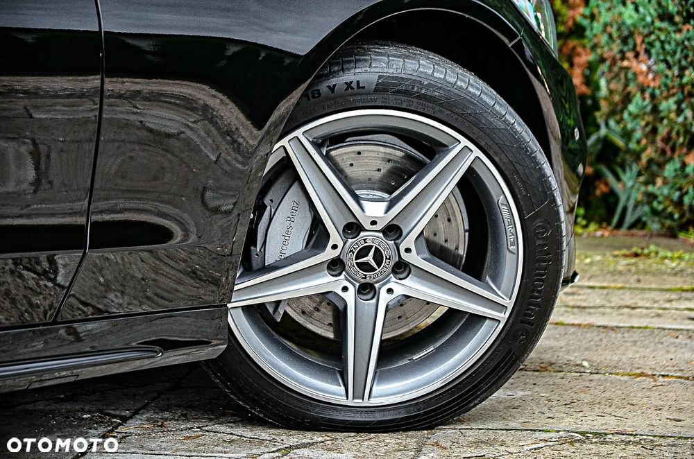 Mercedes-Benz Klasa C 250 T 9G-TRONIC AMG Line - 13