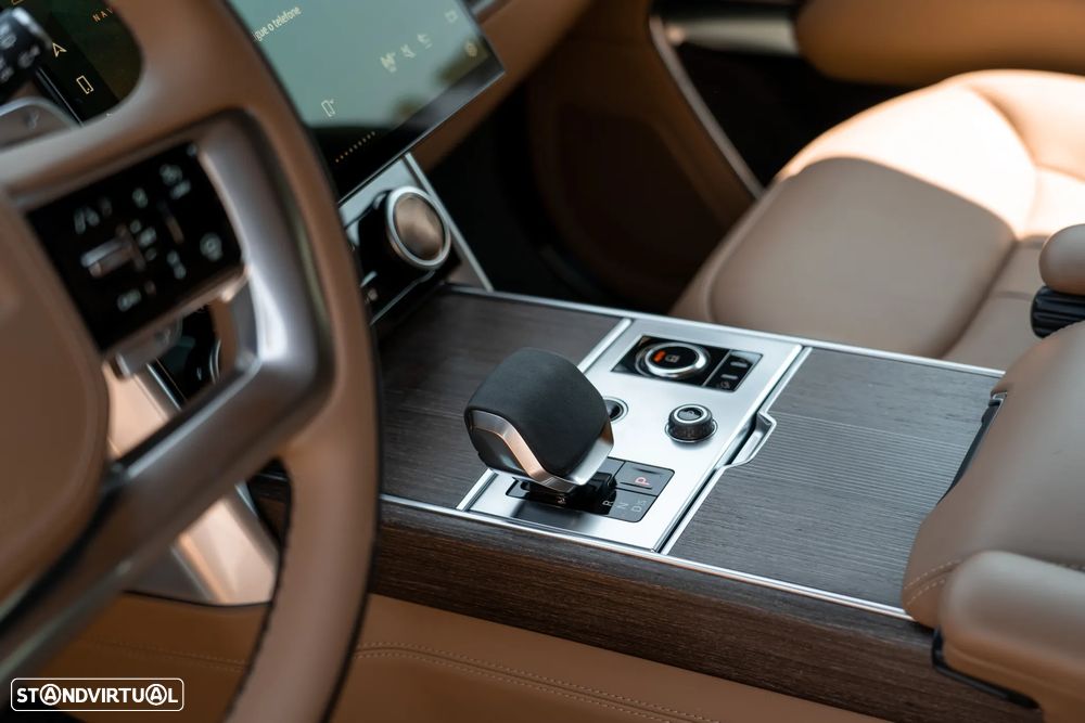Land Rover Range Rover 3.0 D350 Autobiography - 15