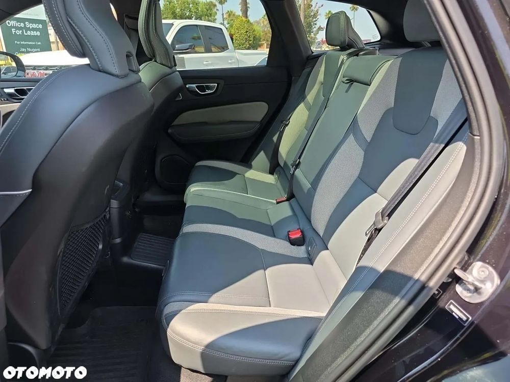 Volvo XC 60 T8 AWD Recharge Geartronic RDesign - 10