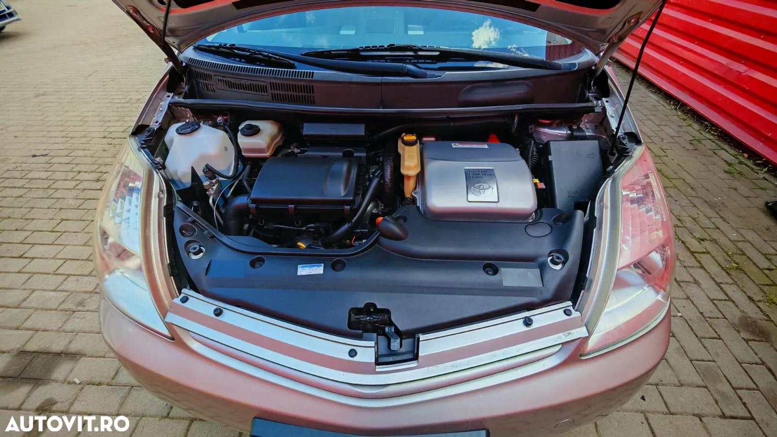 Toyota Prius (Hybrid) Executive - 36