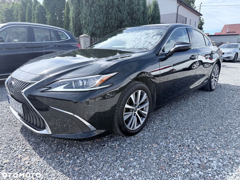 Lexus ES 2021