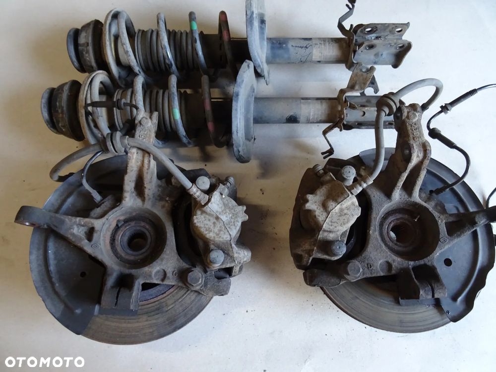 DACIA DOKKER LODGY ROZNE MODELE ZWROTNIC 1,5 DCI MCPERSON AMORTYZATOR ZWROTNICA LEWA PRAWA ZACISK HAMULCOWY ZADAJ PYTANIE KTORA POTRZEBNA CZESCI