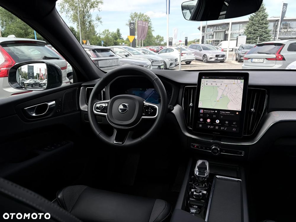 Volvo XC 60 B5 B AWD Plus Black Edition - 22