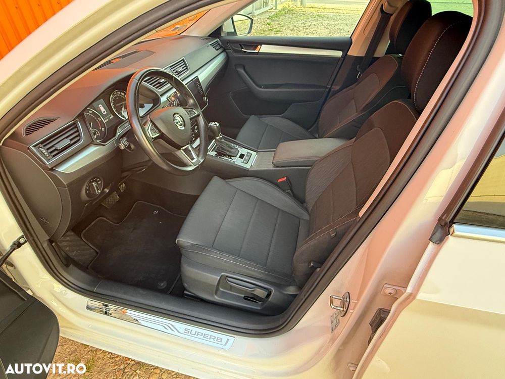 Skoda Superb 2.0 TDI DSG Active - 20