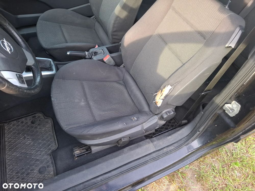Opel Astra 1.4 Enjoy - 17