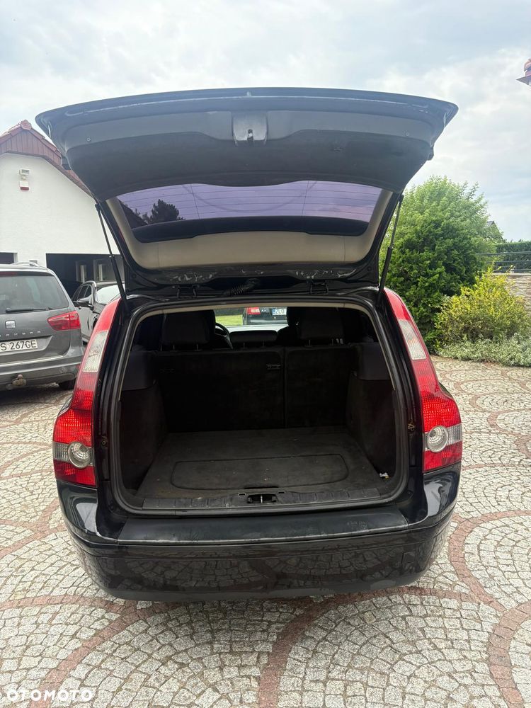 Volvo V50 1.6D Momentum - 13