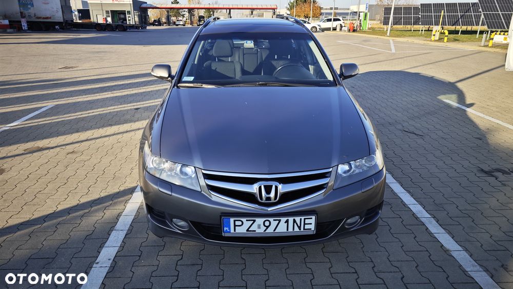 Honda Accord 2.0 Executive - 1