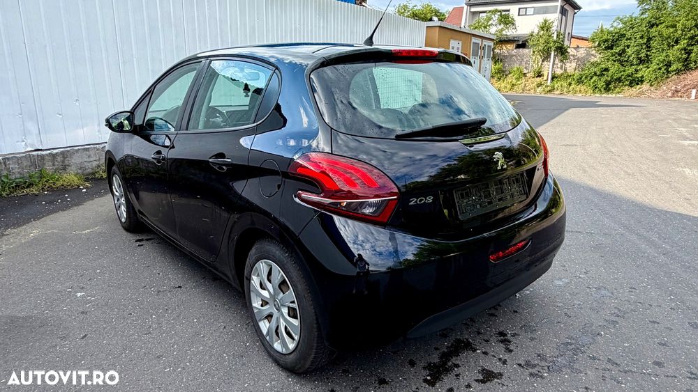 Peugeot 208 1.2 L PureTech Access - 6