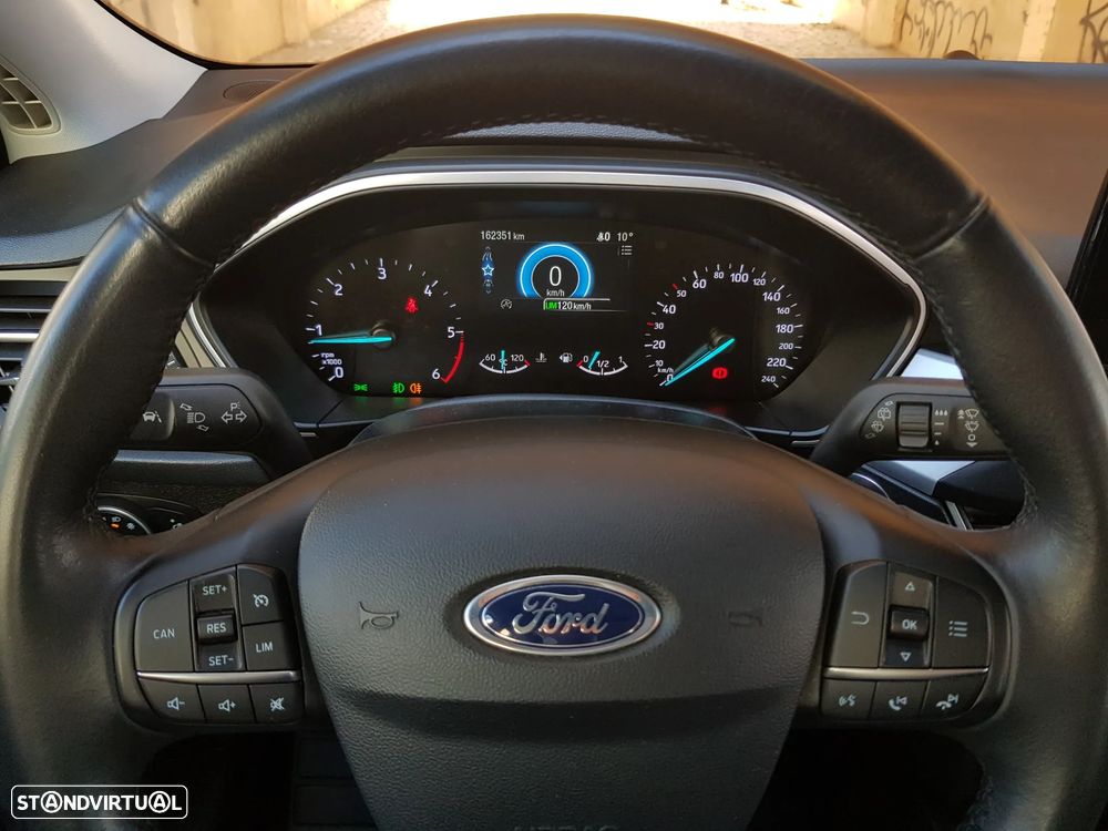 Ford Focus SW 1.5 TDCi Titanium - 25