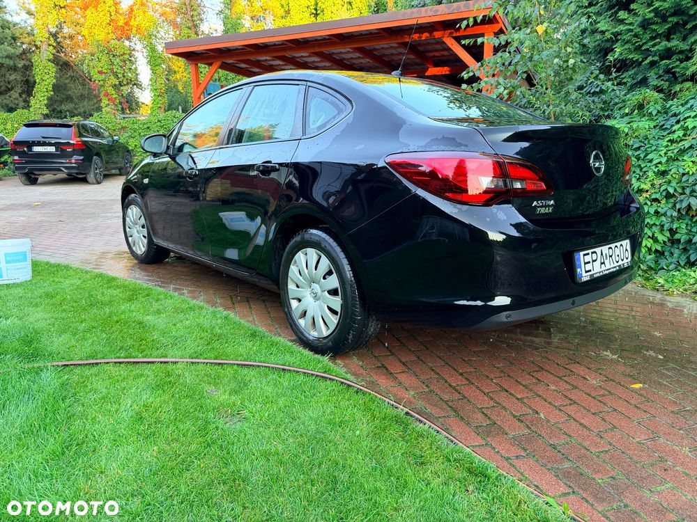 Opel Astra - 1