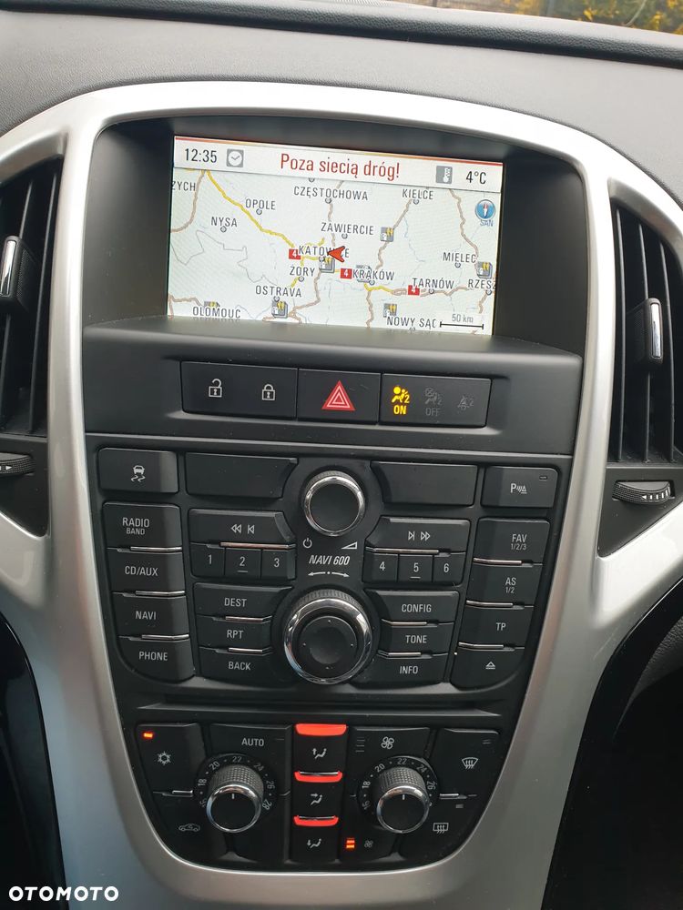 Opel Astra 1.4 Turbo Cosmo - 25