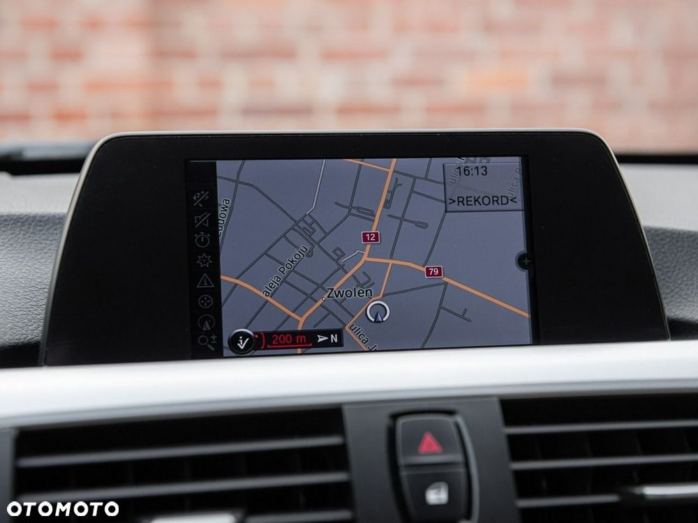BMW Seria 3 320d Sport Line - 21