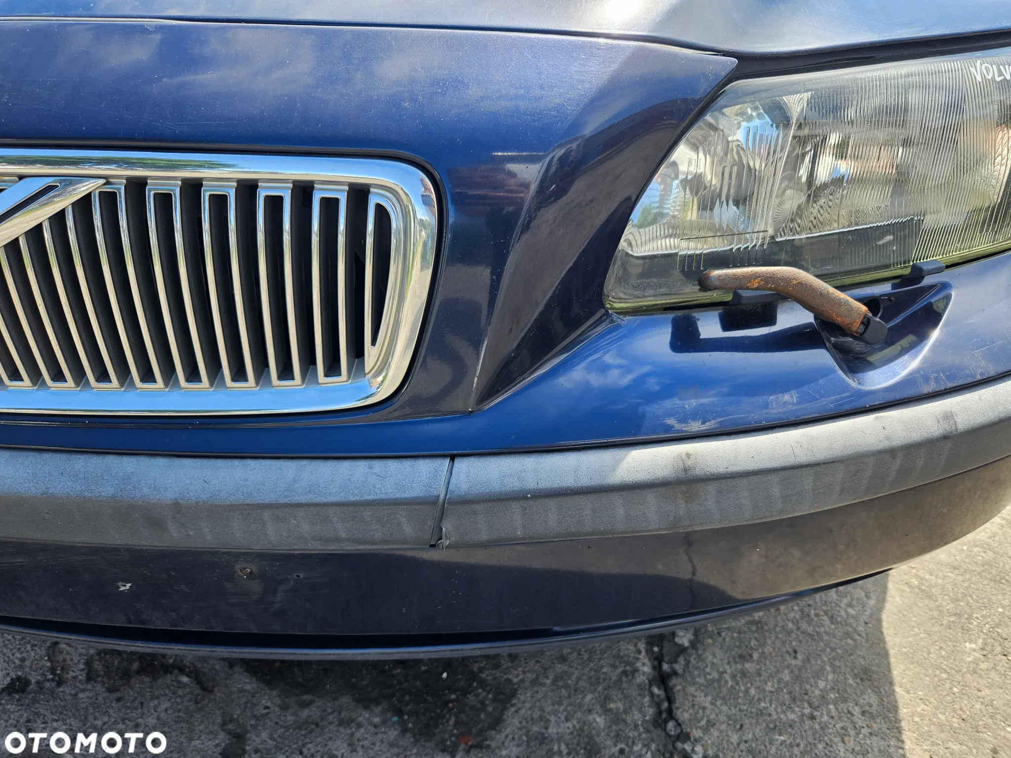 VOLVO V70 II ZDERZAK PRZÓD PRZEDNI 417-26 - 11