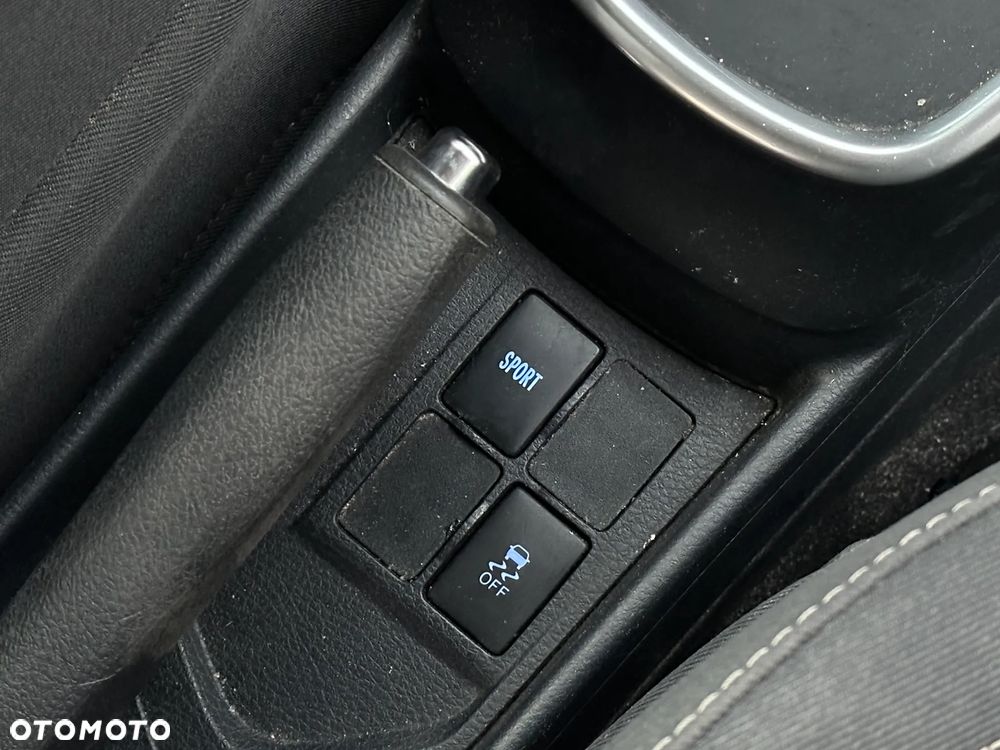 Toyota Yaris 1.5 Premium CVT - 19