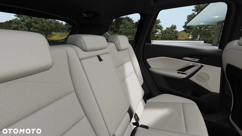 BMW X1 - 11