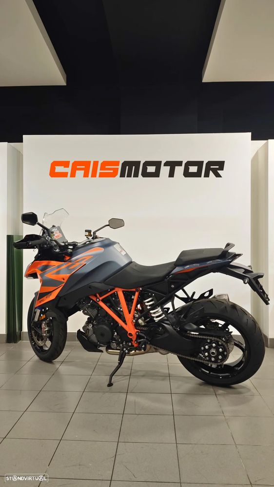 KTM Superduke GT 1290 MY24 - 17