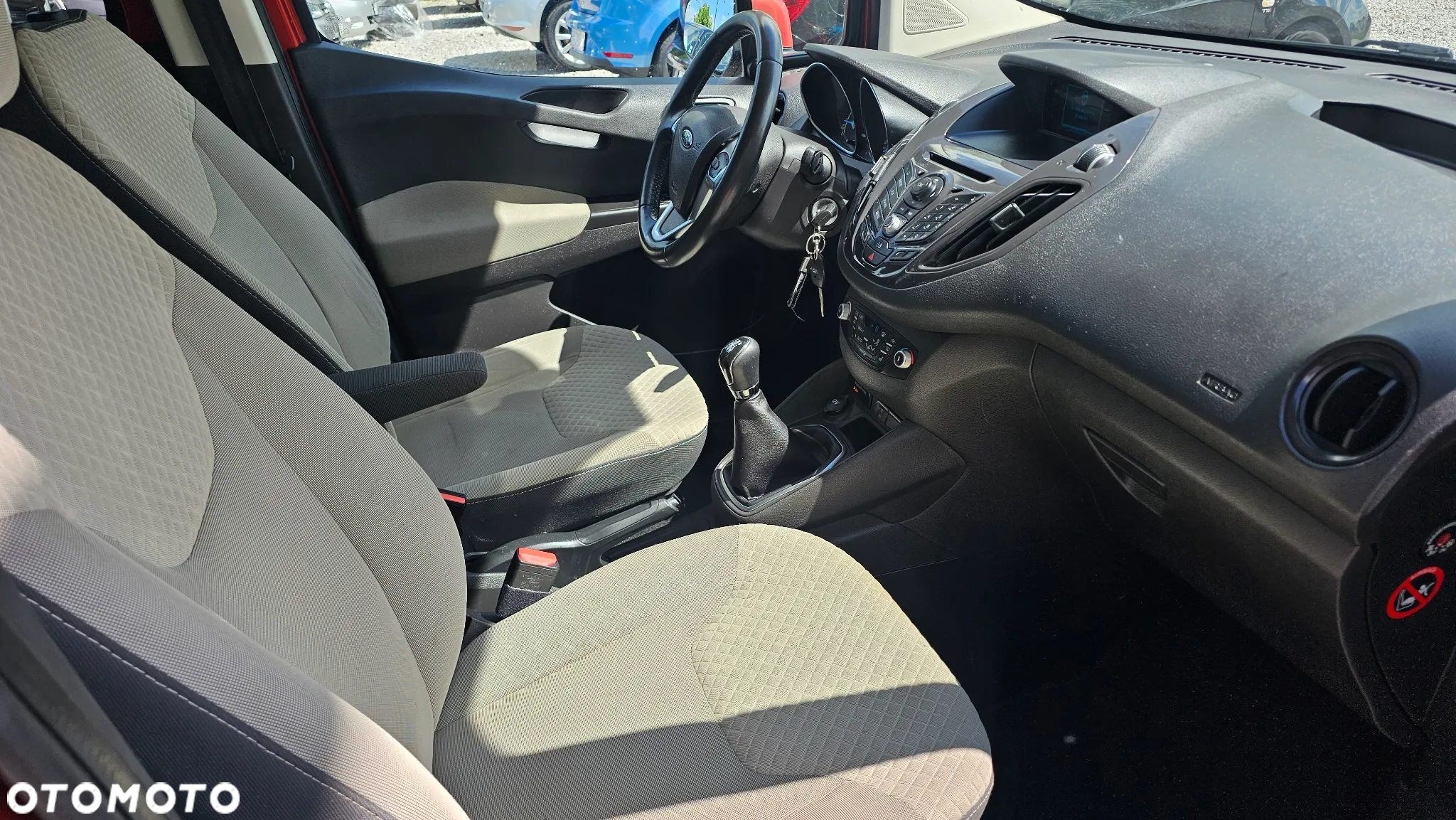 Ford Tourneo Connect 1.0 EcoBoost Start-Stop Titanium - 15
