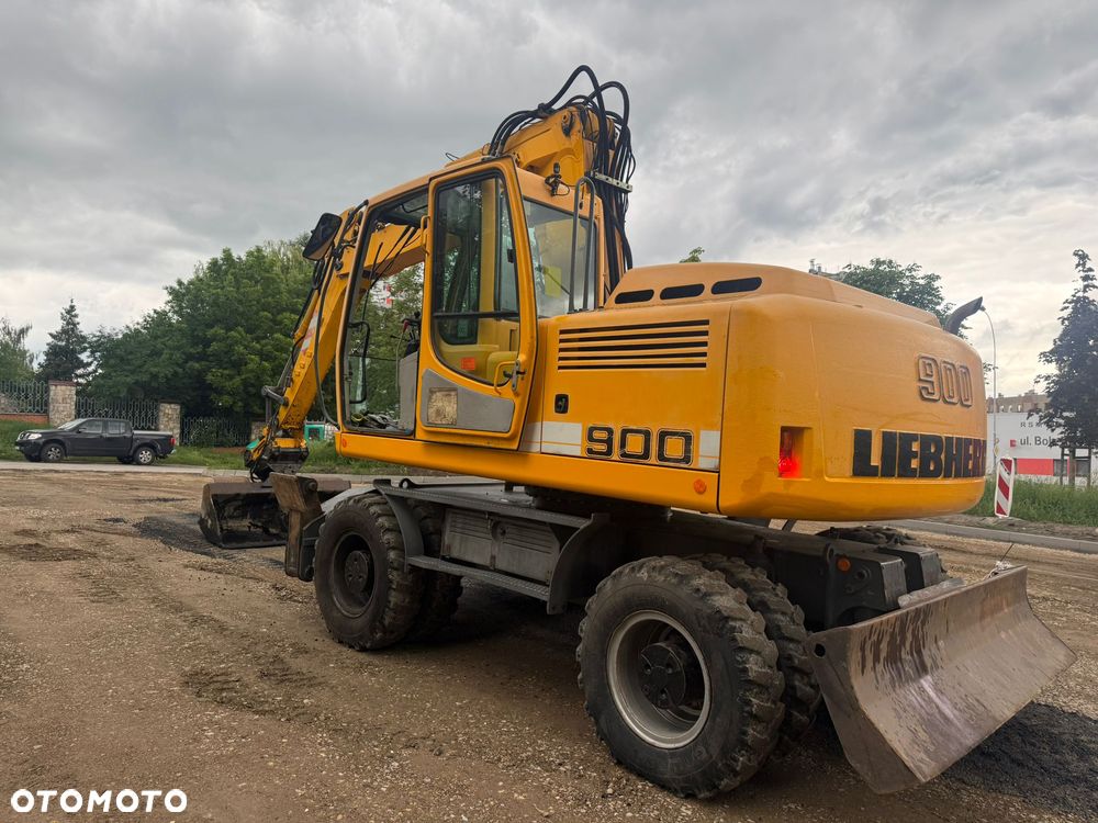 Liebherr A900C - 2