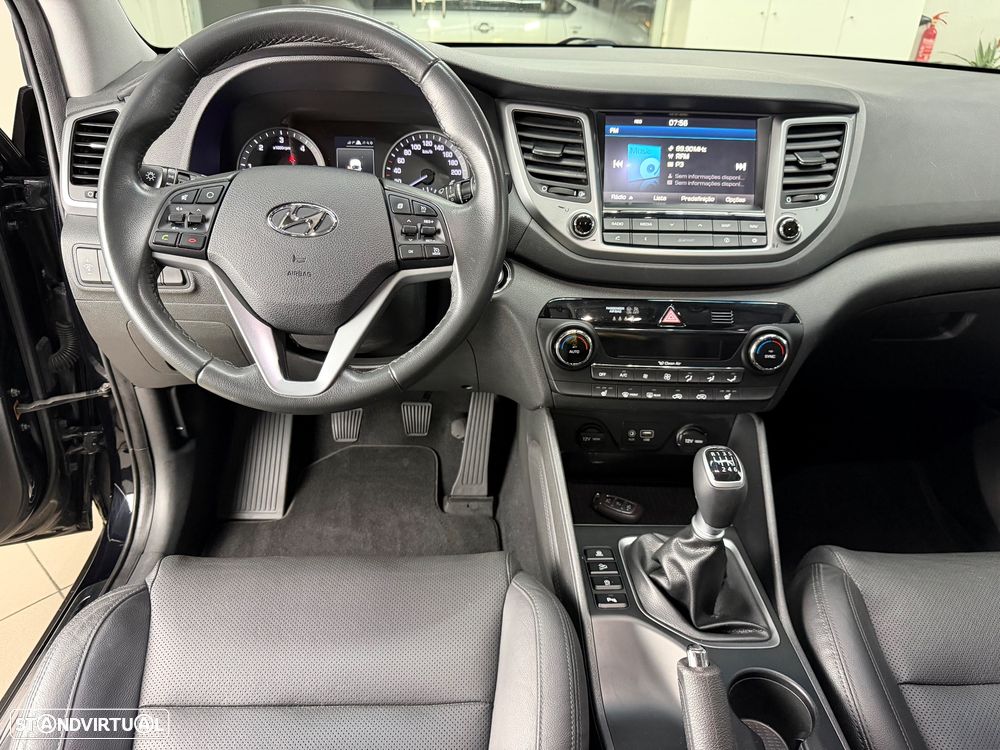 Hyundai Tucson 1.7 CRDi Executive - 16
