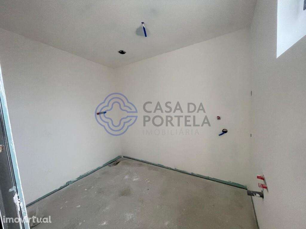 Moradia em Banda T1 no Centro de Vila das Aves - Grande imagem: 3/4