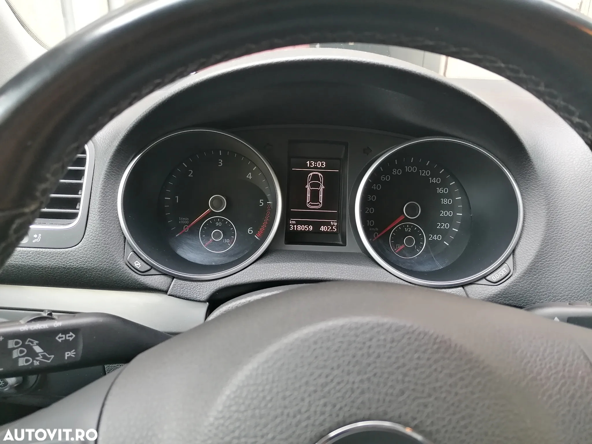 Volkswagen Golf 1.6 TDI DPF Trendline - 6