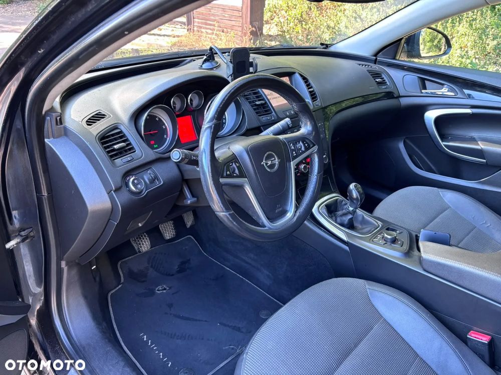 Opel Insignia 2.0 CDTI - 9