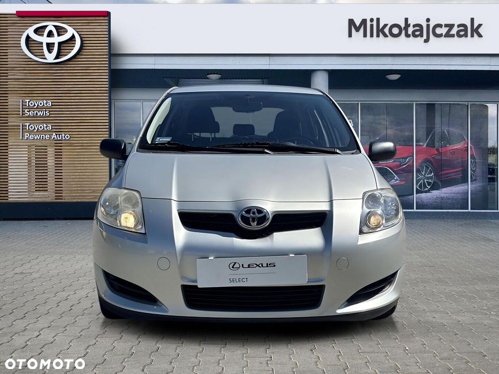 Toyota Auris 1.6 Terra - 10