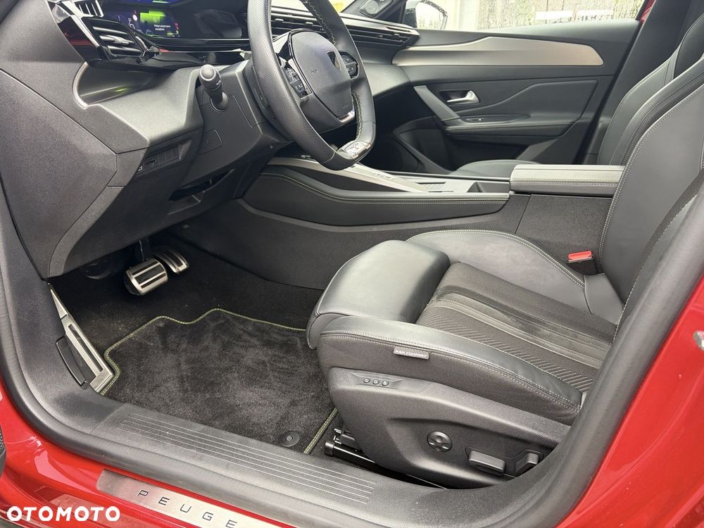 Peugeot 408 - 13