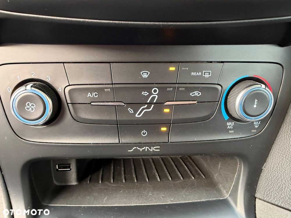 Ford Focus - 23