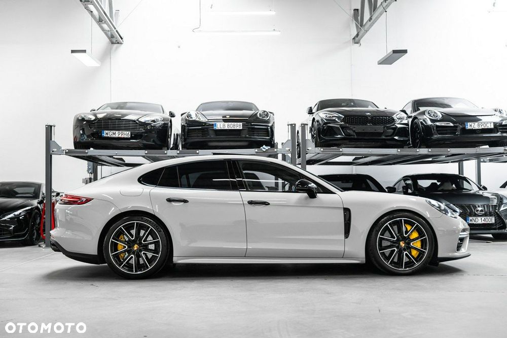 Porsche Panamera Turbo - 7