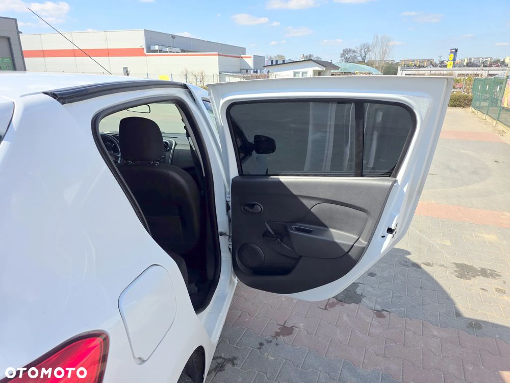 Dacia Sandero 1.2 16V 75 Laureate - 13