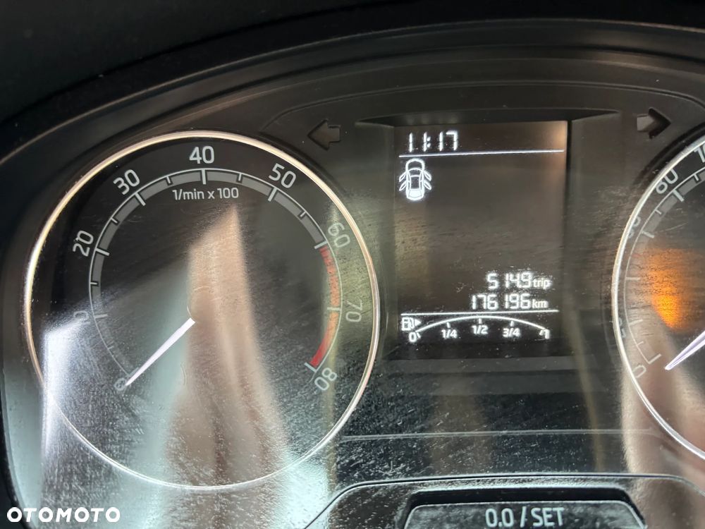 Skoda RAPID 1.0 TSI Active - 4