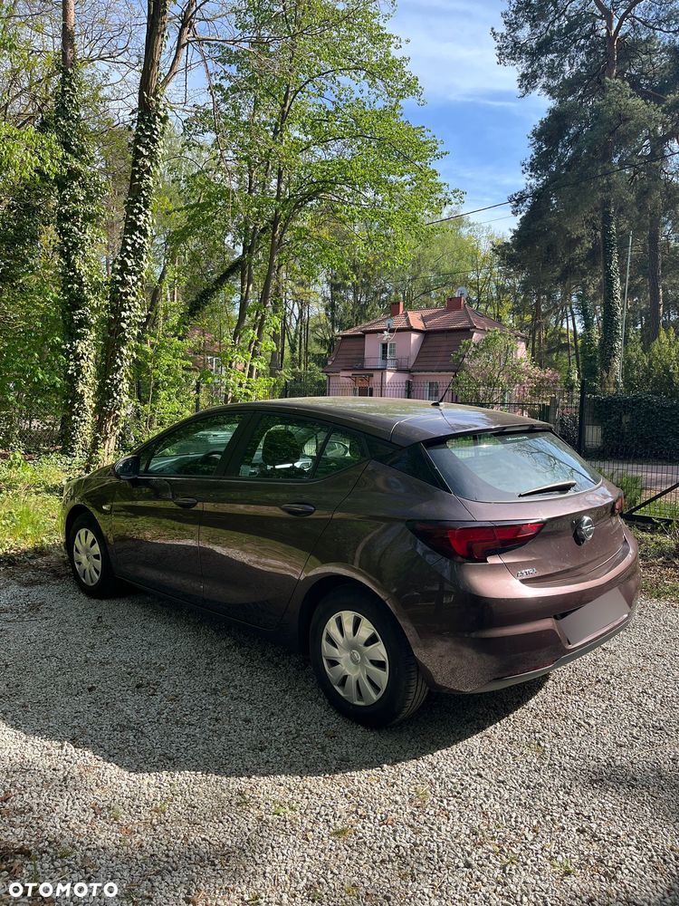 Opel Astra 1.4 Essentia - 4