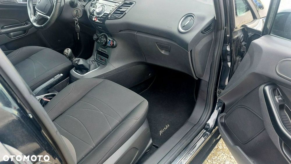 Ford Fiesta 1.0 EcoBoost Titanium - 21