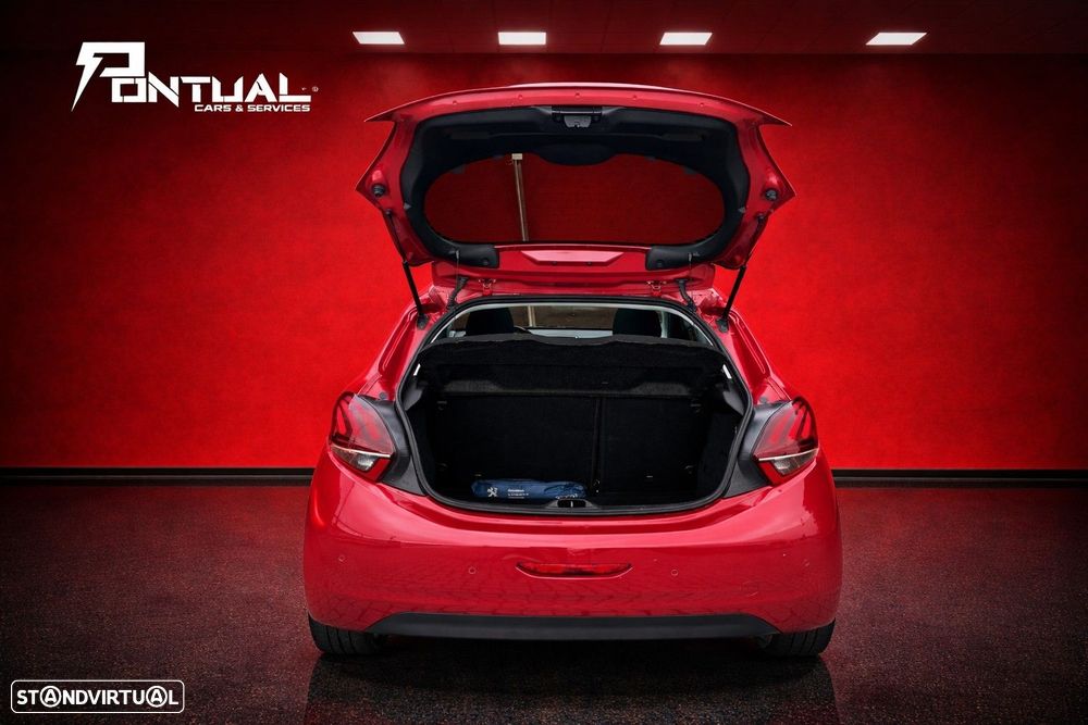 Peugeot 208 1.2 PureTech Allure - 8