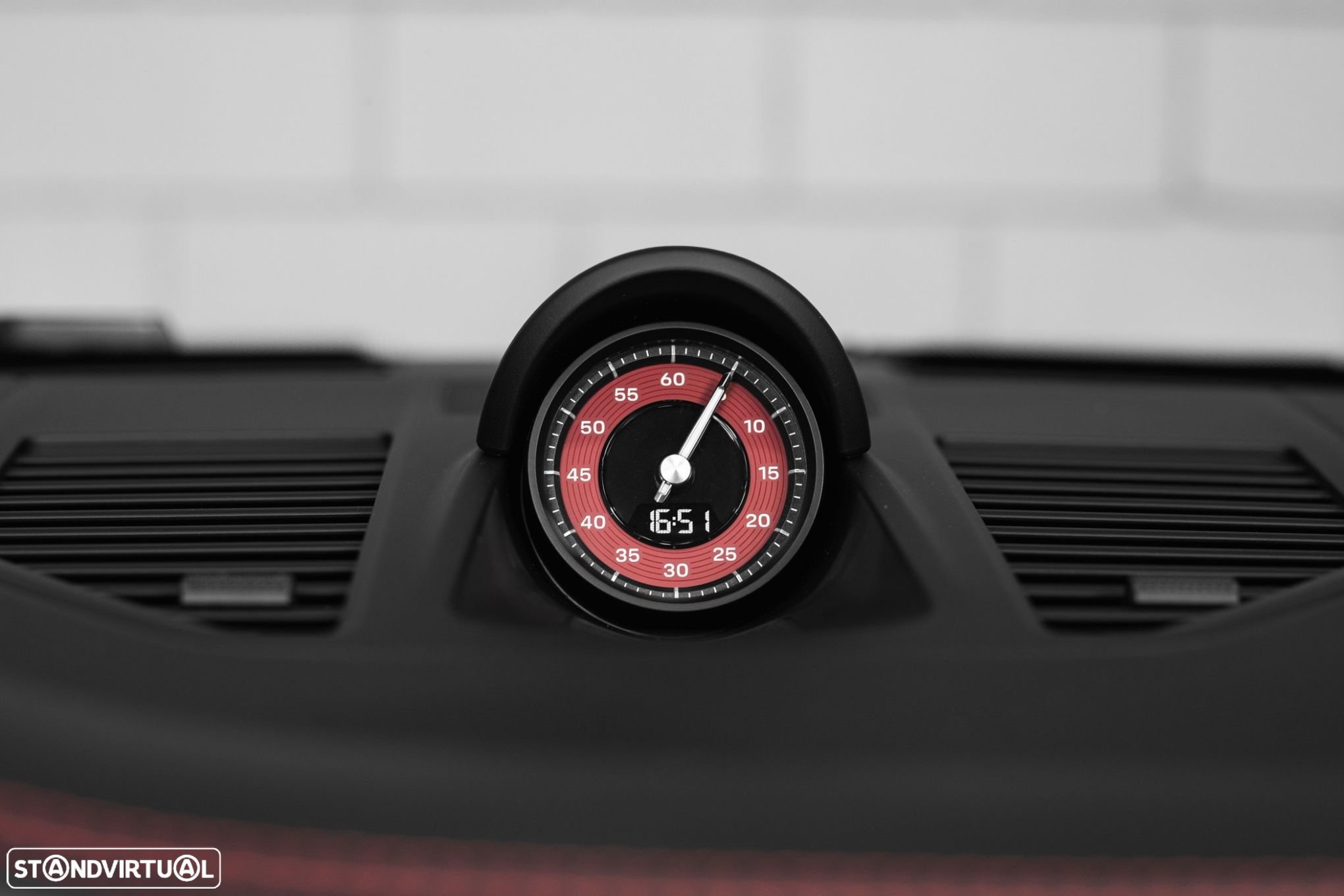 Porsche 911 (992) Carrera 4 GTS PDK - 38