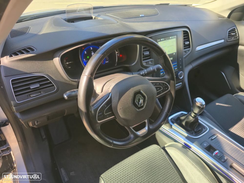 Renault Mégane Sport Tourer BLUE dCi 115 BOSE EDITION - 15